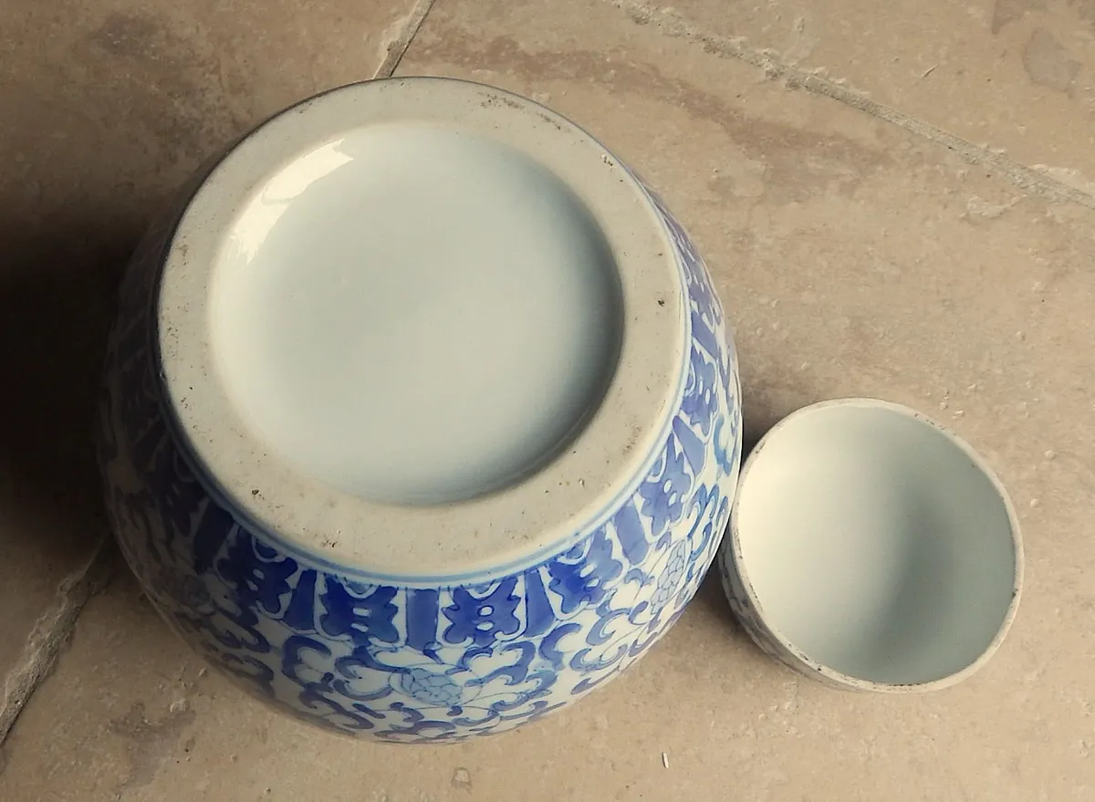 Large Chinese Style Ceramic Ginger Jar - Image 4