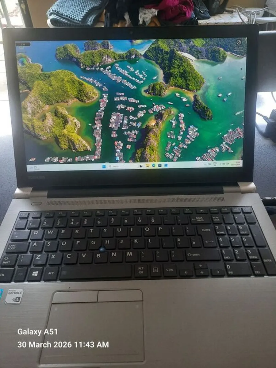 Toshiba Tecra Laptop i7 - Image 4