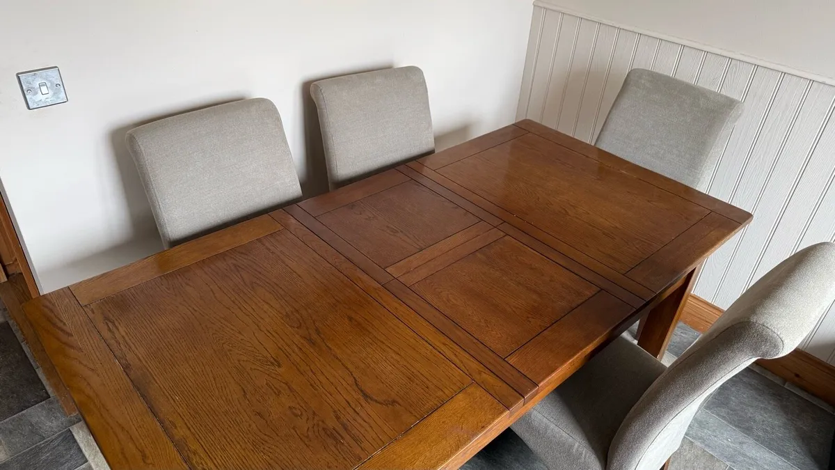 Dining Table and 6 Chairs - Image 3