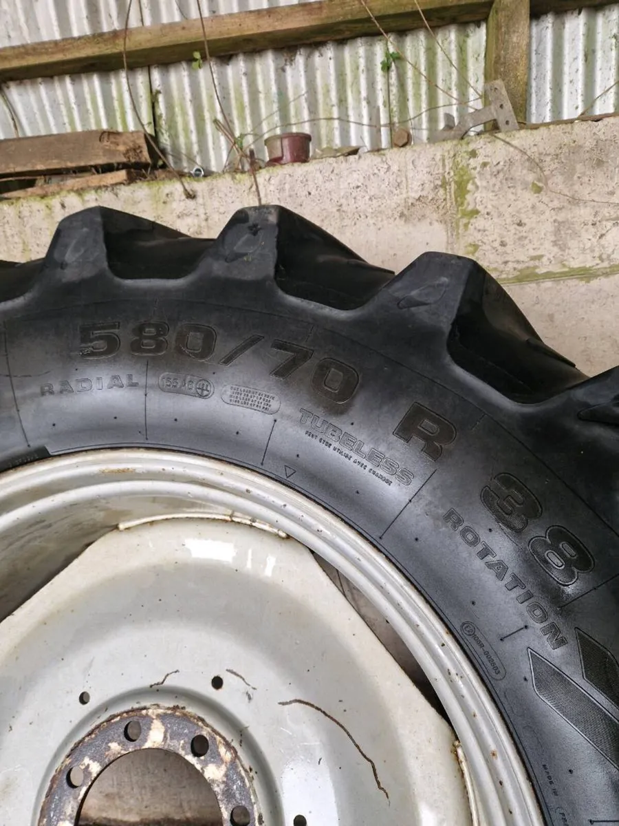 580 70 38 Tyres & Rims - Image 3