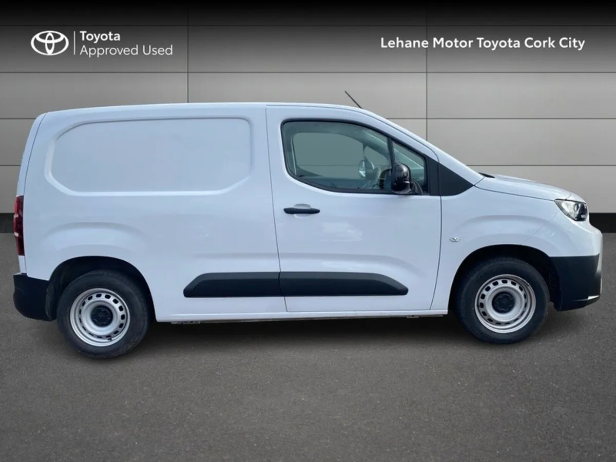 Toyota Proace City CITY 1.5 GX SWB 650KG - Image 3