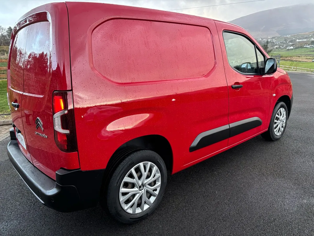 ** 2022 Citroen Berlingo Enterprise Pro ** - Image 2