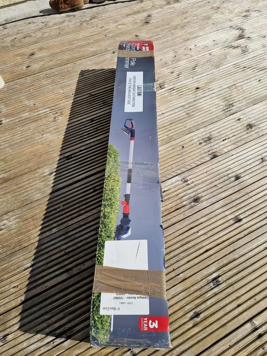 Garden equipment - Image 1