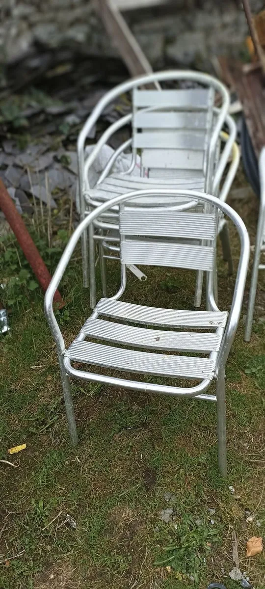Set of Flve Aluminium Garden chairs - Image 1