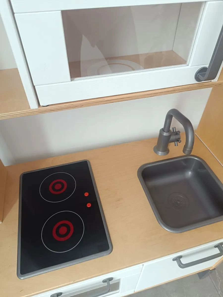 IKEA Duktig play kitchen - Image 3