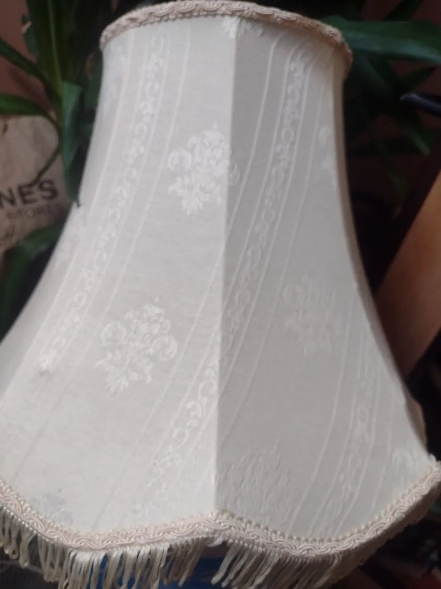 Perfect condition Paisley print lamp shade - Image 1