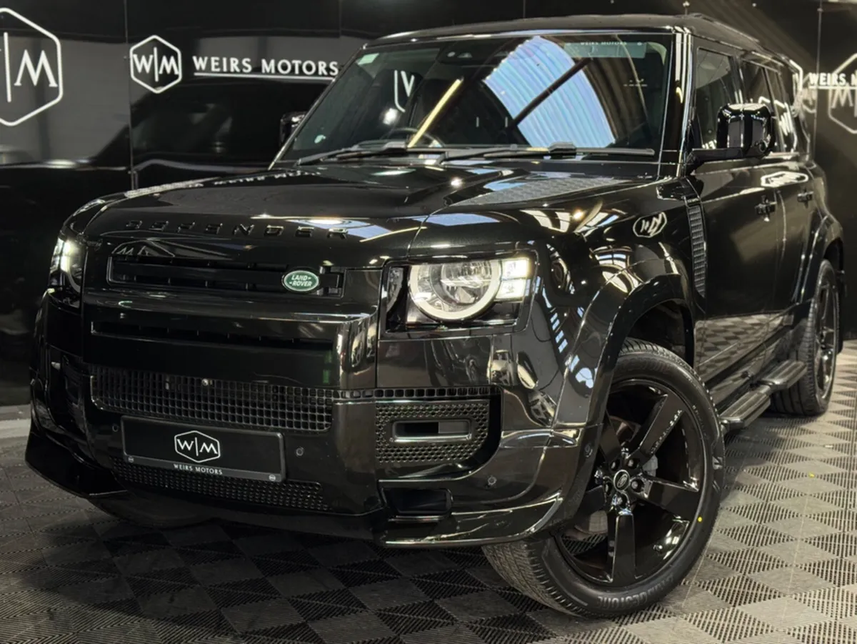 Land Rover Defender 110 3.0 D300 Hard Top S - Image 2