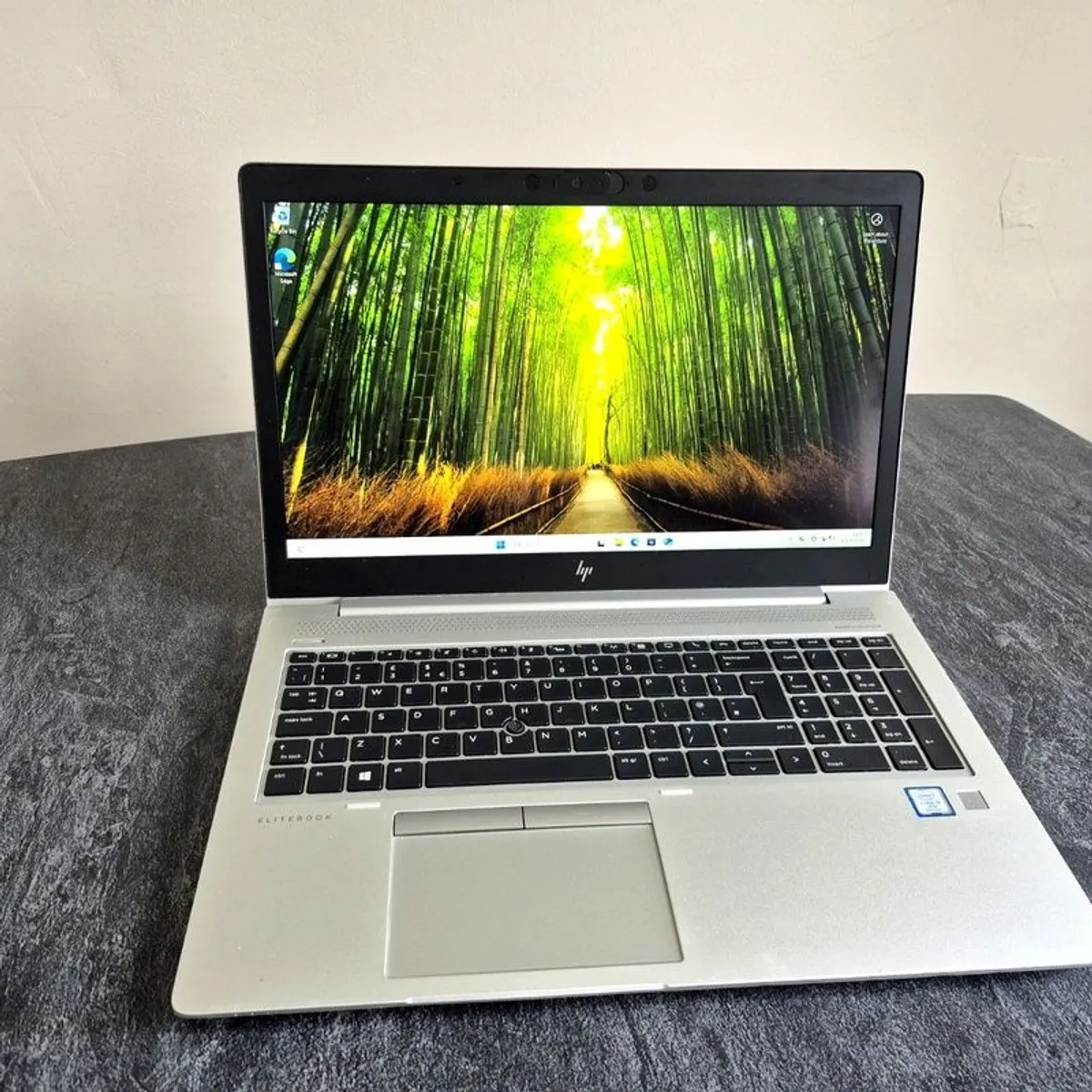 Hp Elitebook 850 G6 I7 8gb Ram 256gb Ssd Windows 11 - Image 1