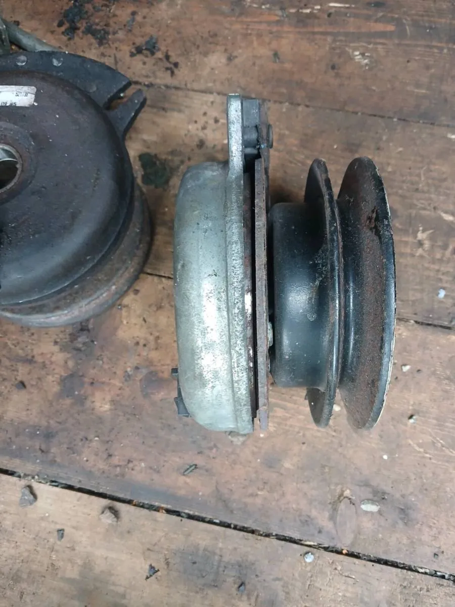 Ride on mowers clutches for driving blades - Image 2