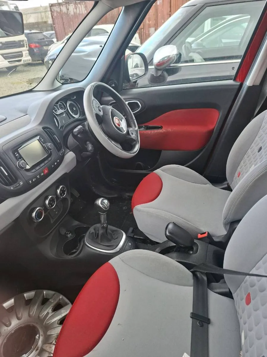 2013 fiat 500 l - Image 3