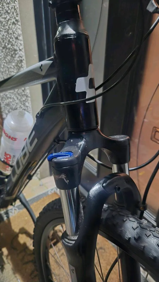 Mountain bike - Image 4