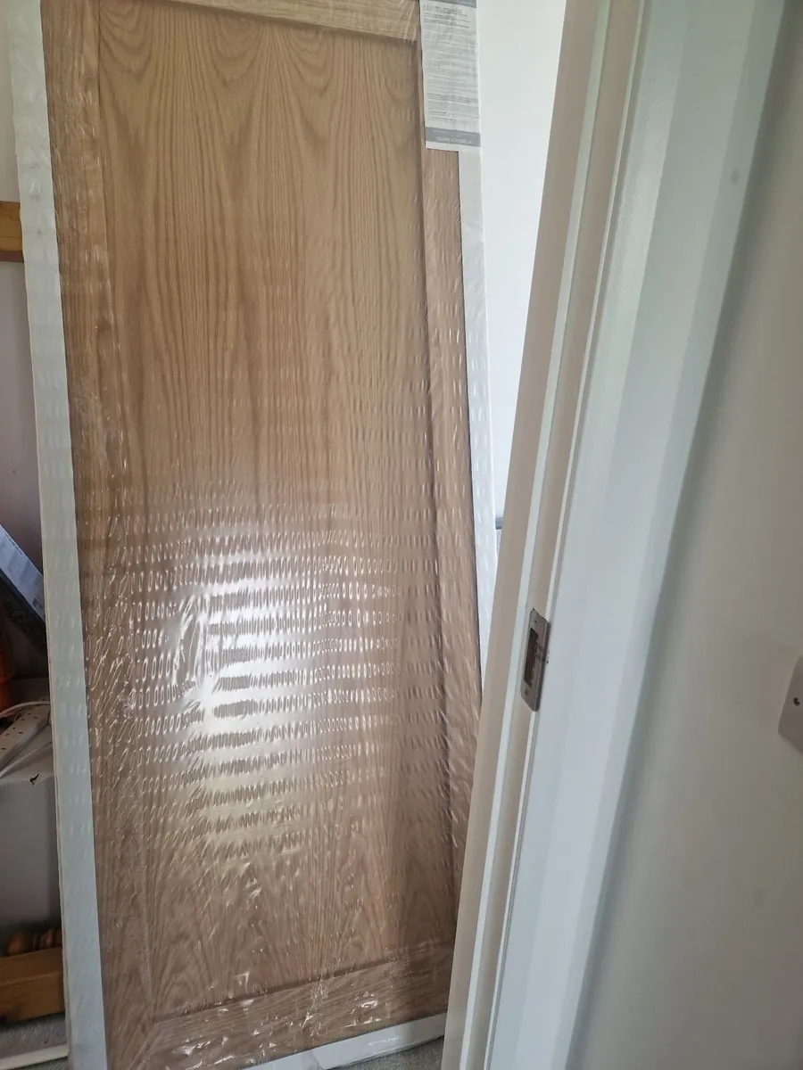 Brand New Deanta Oak Shaker Doors - Image 3