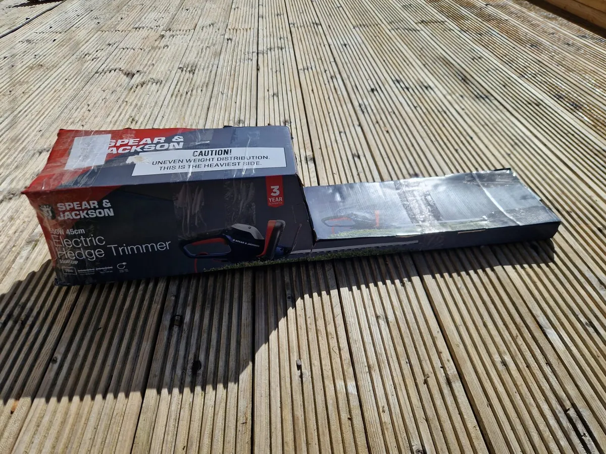 Garden equipment - Image 1