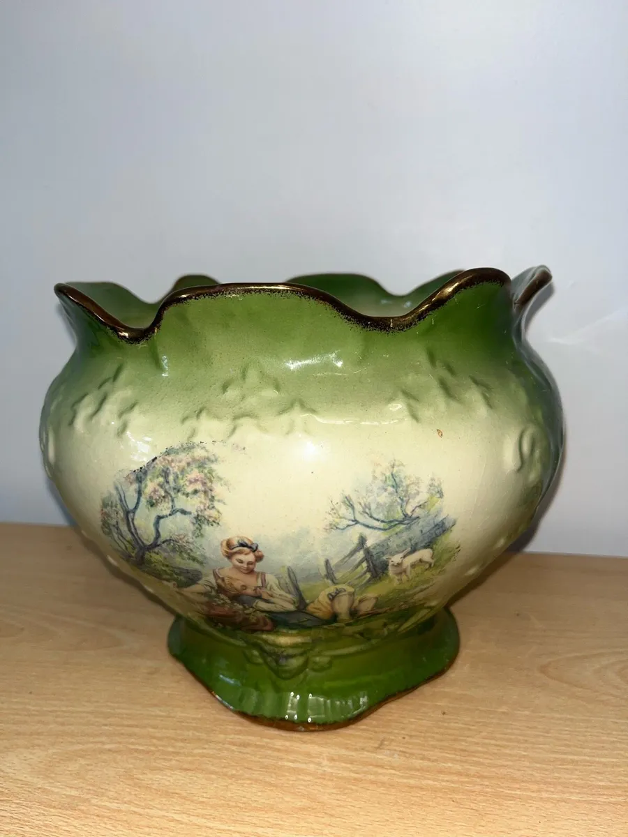 Antique indoor flower pot - Image 1