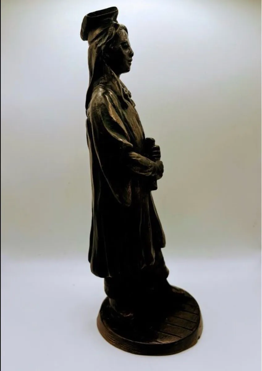 Graduation Figurine by Jeanne Rynhart - Image 4