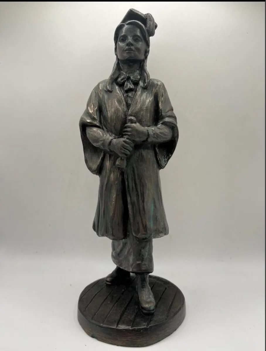 Graduation Figurine by Jeanne Rynhart - Image 1