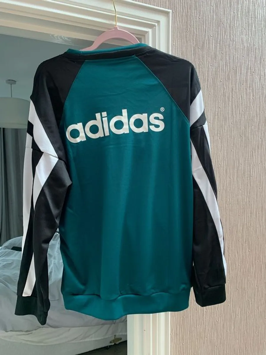 Liverpool retro tops - Image 4