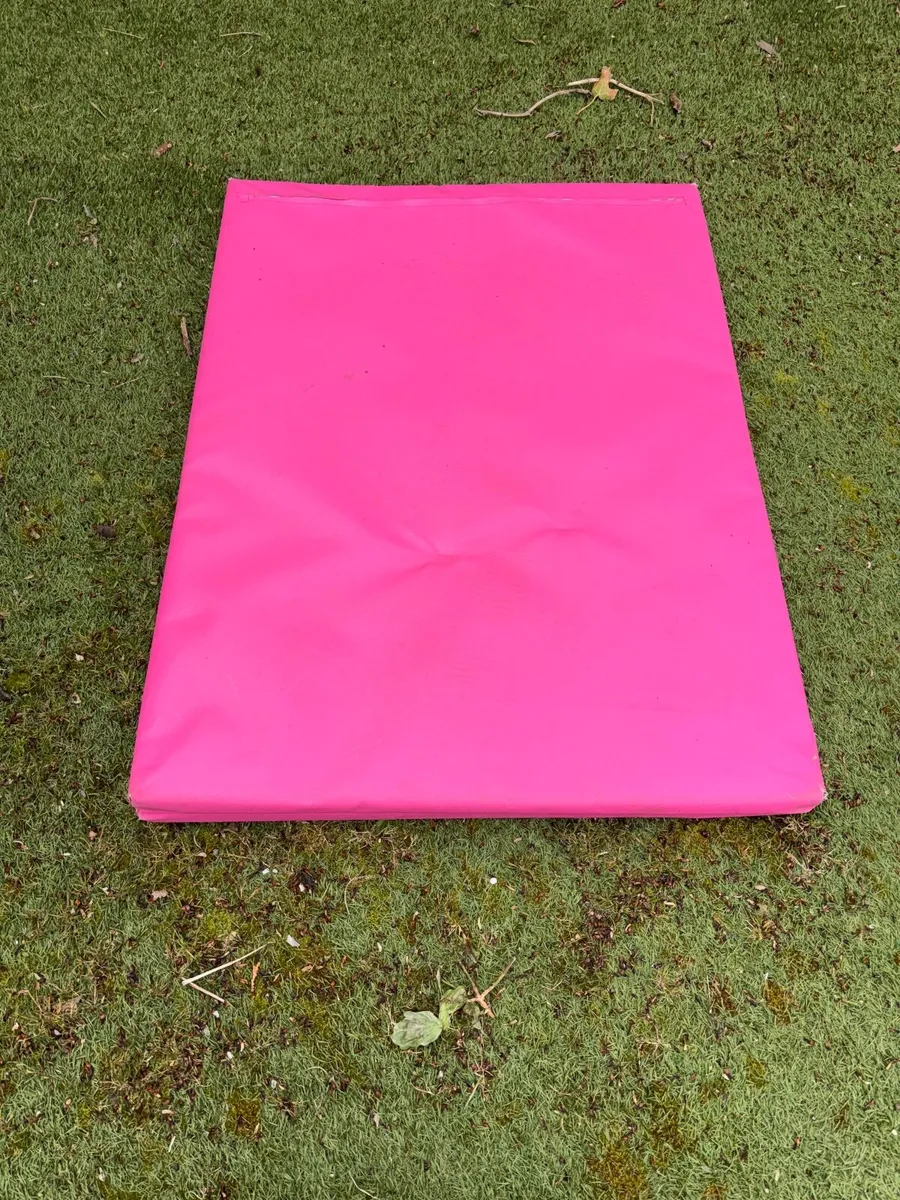 Gymnastics equipment - Image 2