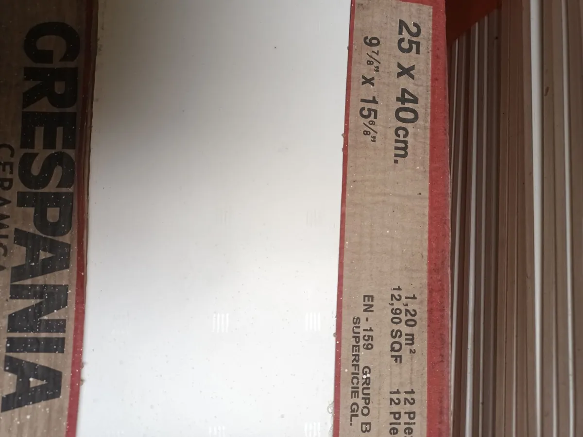 Kitchen/bathroom tiles - Image 3