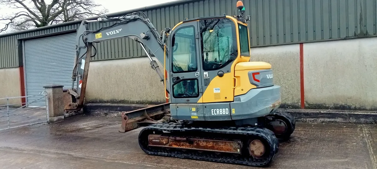 VOLVO  ECR88D  digger - Image 3