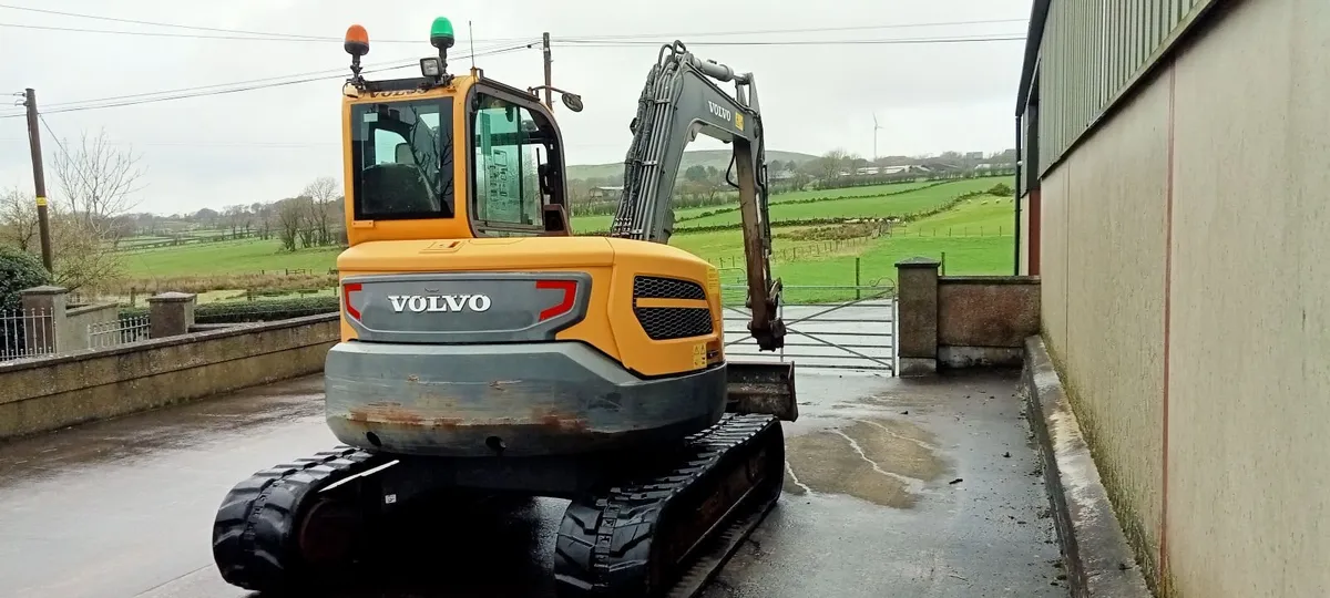 VOLVO  ECR88D  digger - Image 4