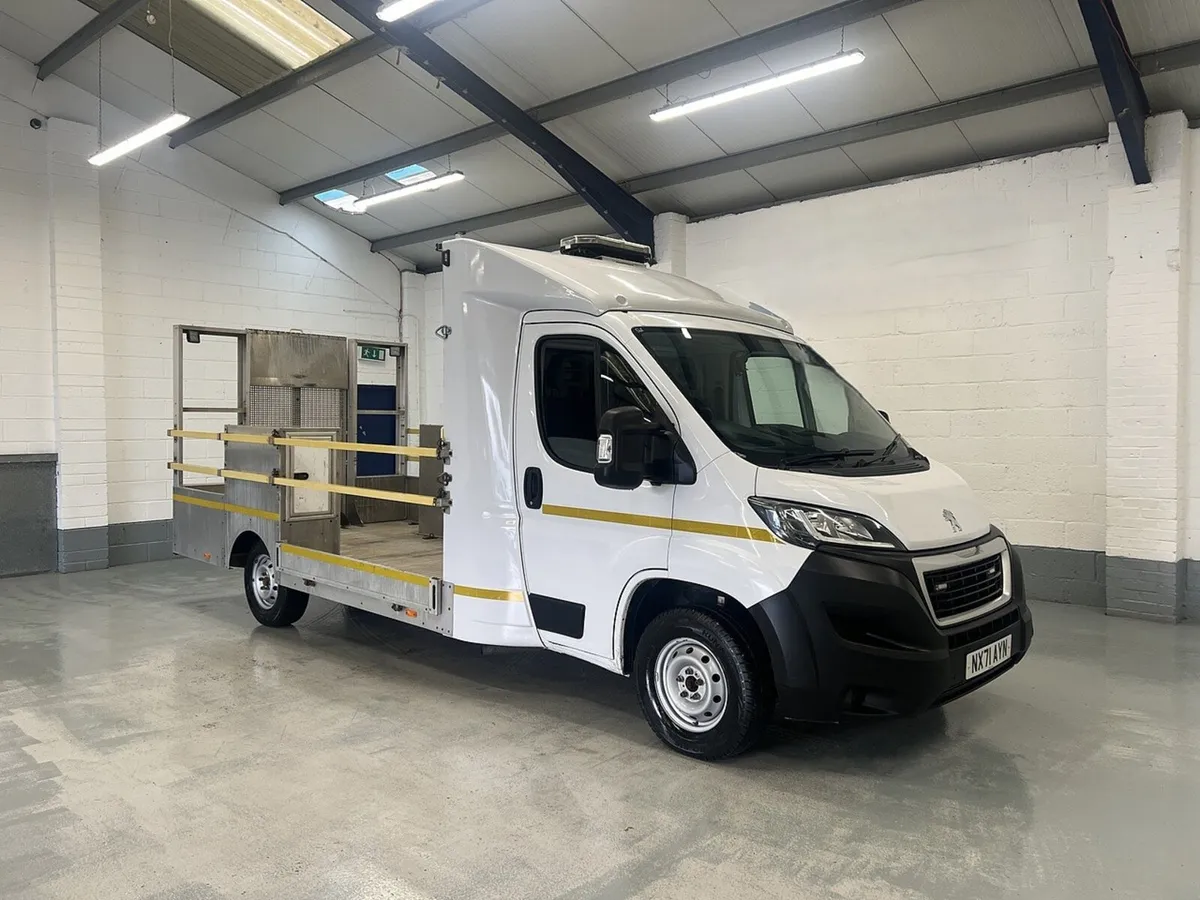 2021 Peugeot Boxer Dropside Van - Image 4