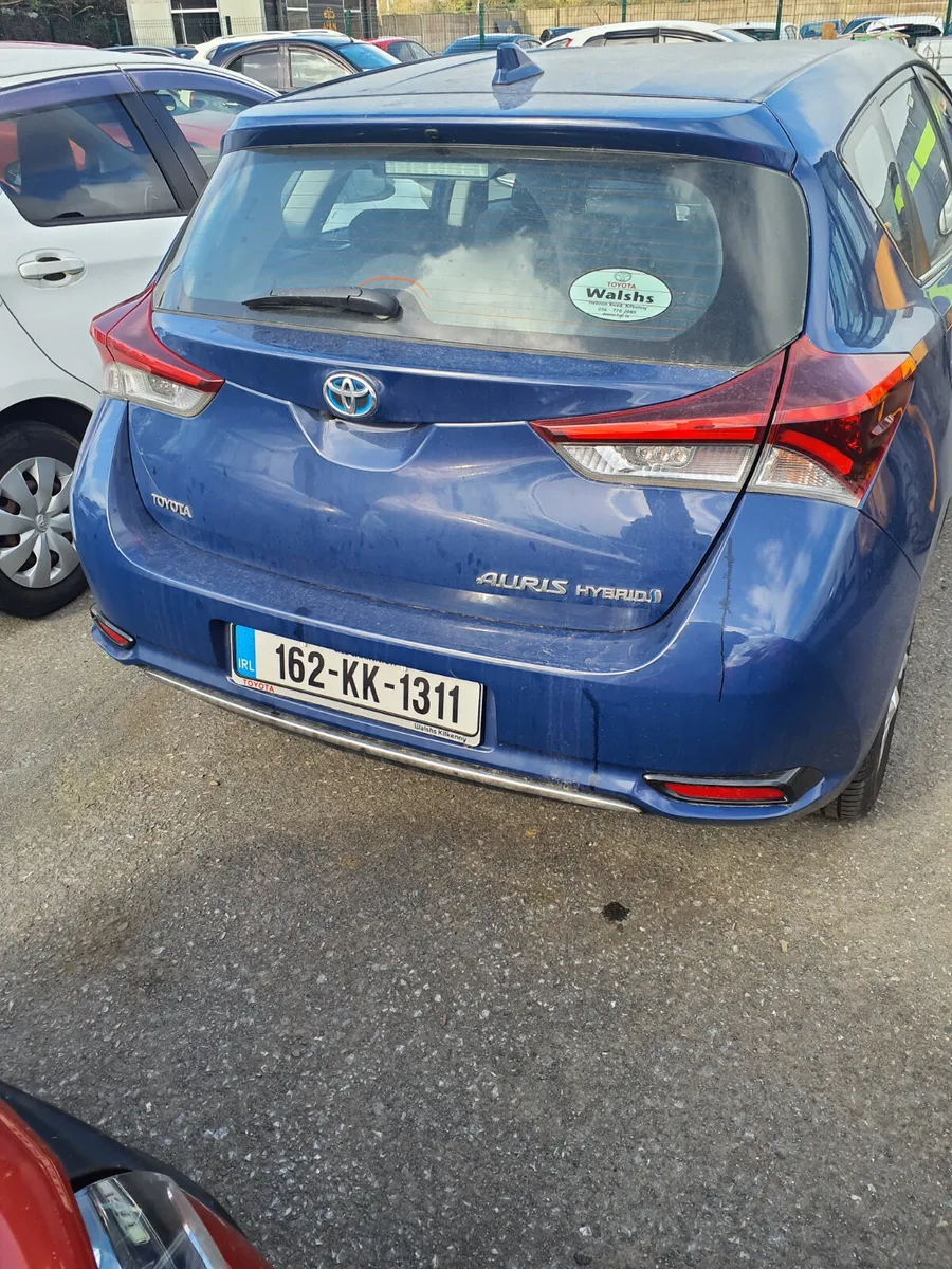 Toyota Auris Hybrid 2016 - Image 3