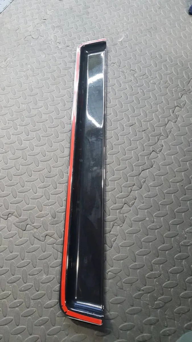 Sunroof visor - Image 4