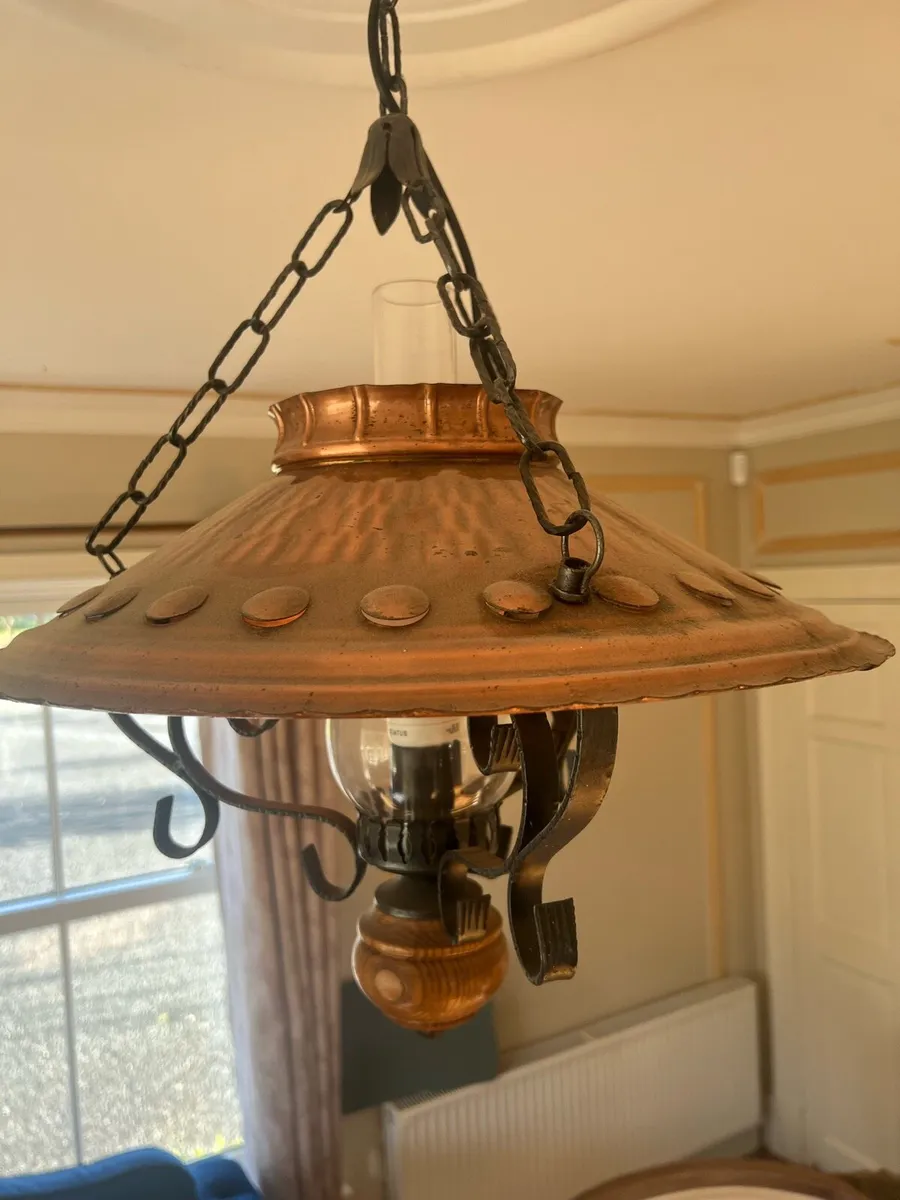 Light fitting - Image 1