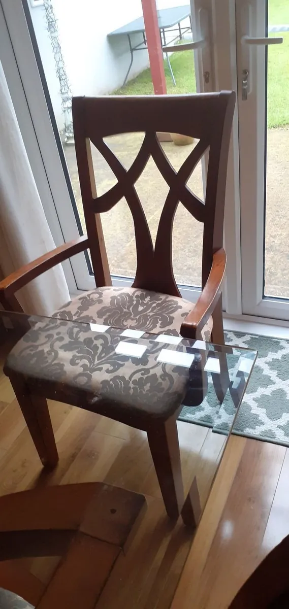 Table and 6 chairs - Image 2