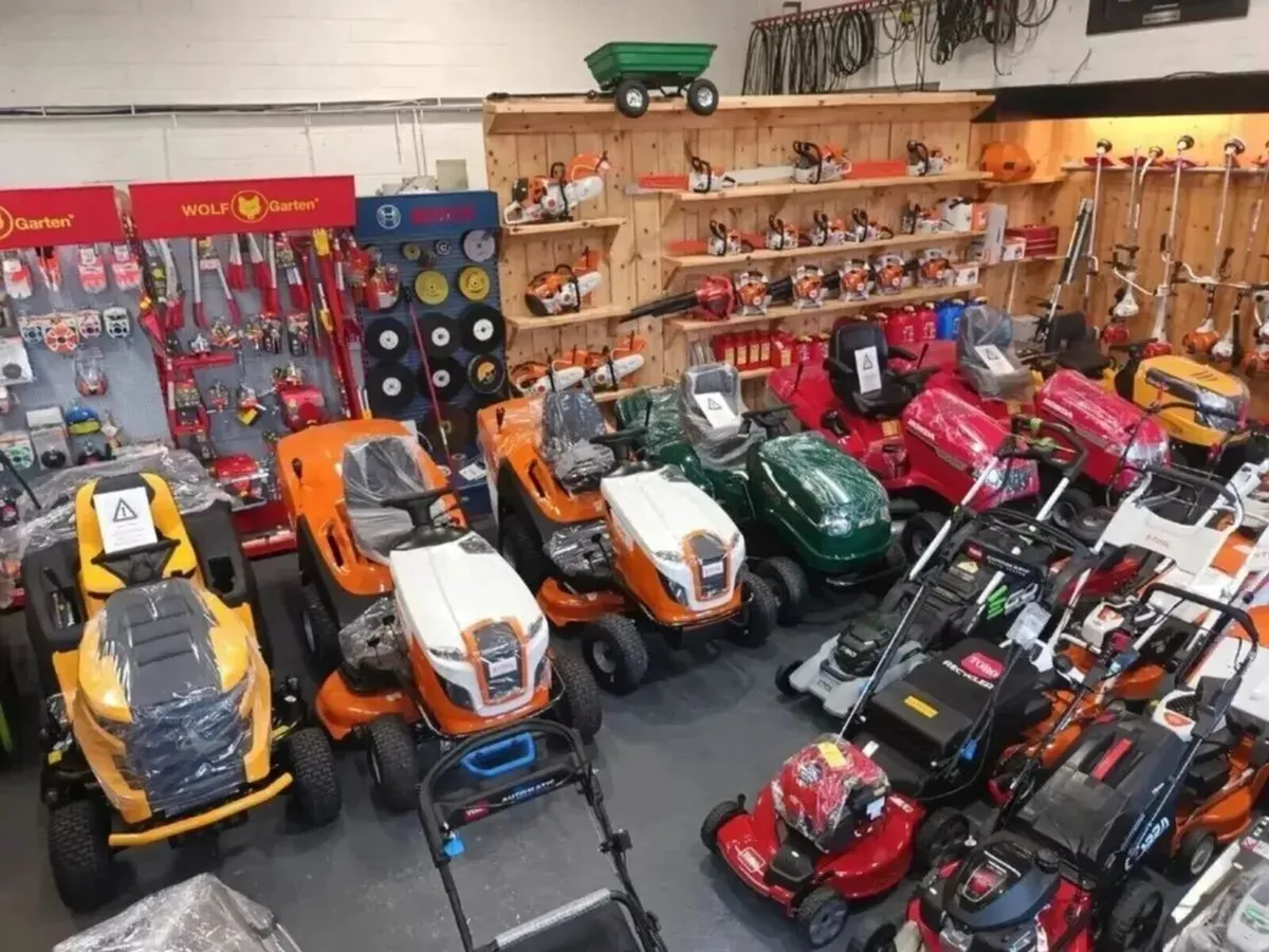 Ride on tractor mowers - Image 4