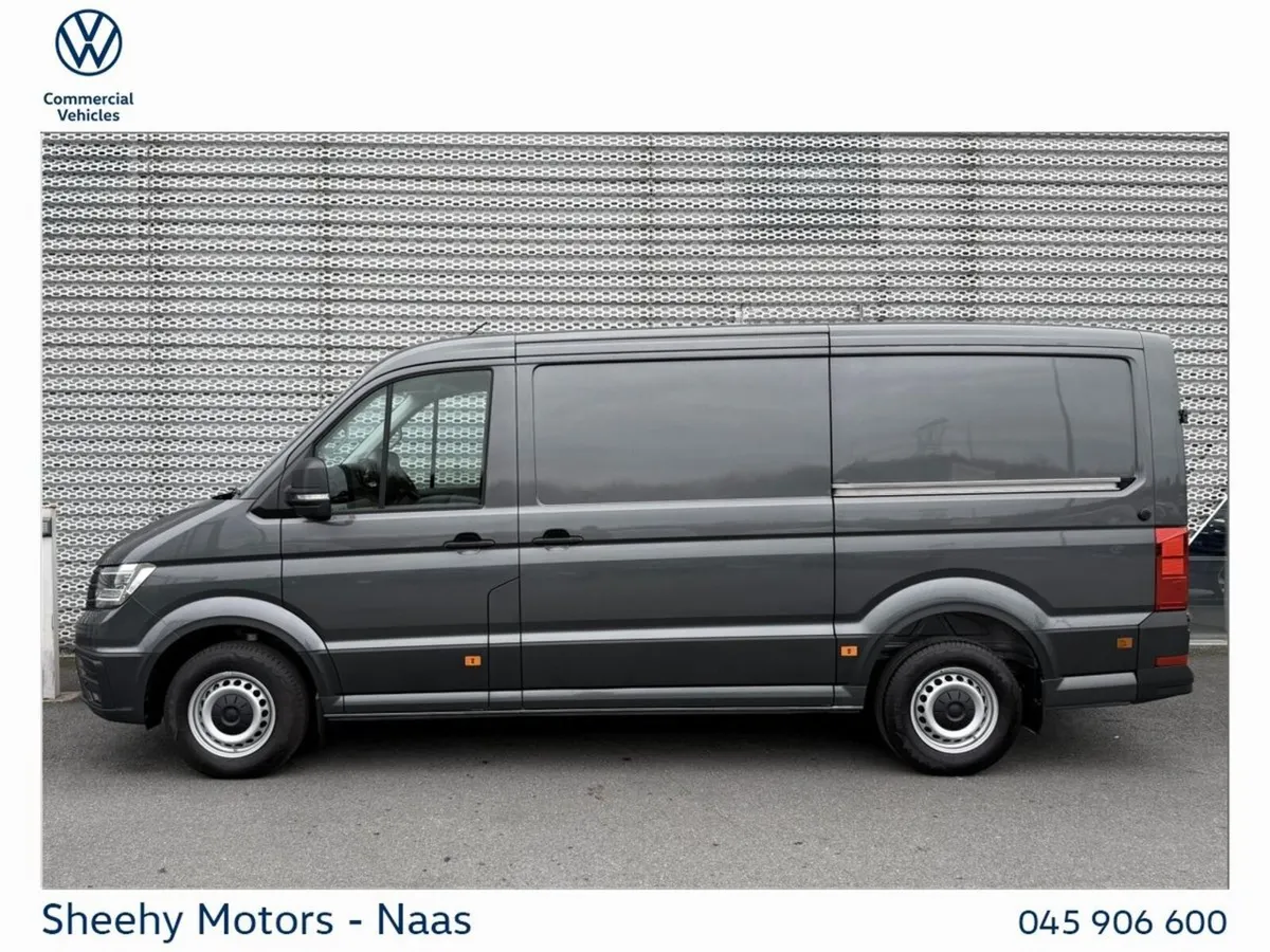 Volkswagen Crafter HIGHLINE 30 MWB 140HP AUTOMATIC - Image 4