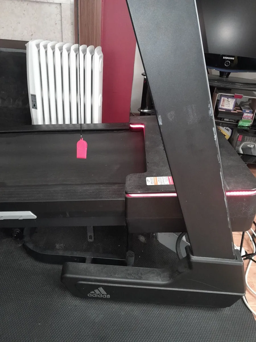 Adidas T-19x Treadmill - Image 2