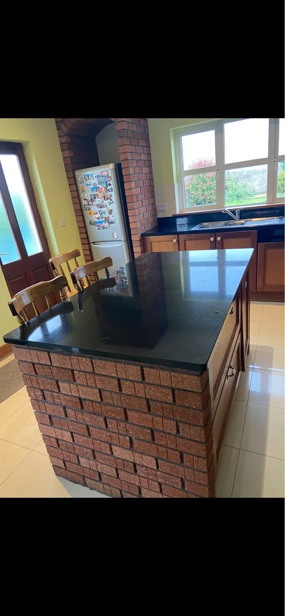 Granite table top - Image 2