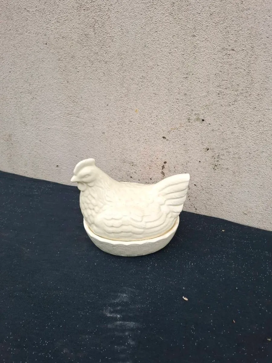 Ceramic hen pot - Image 2