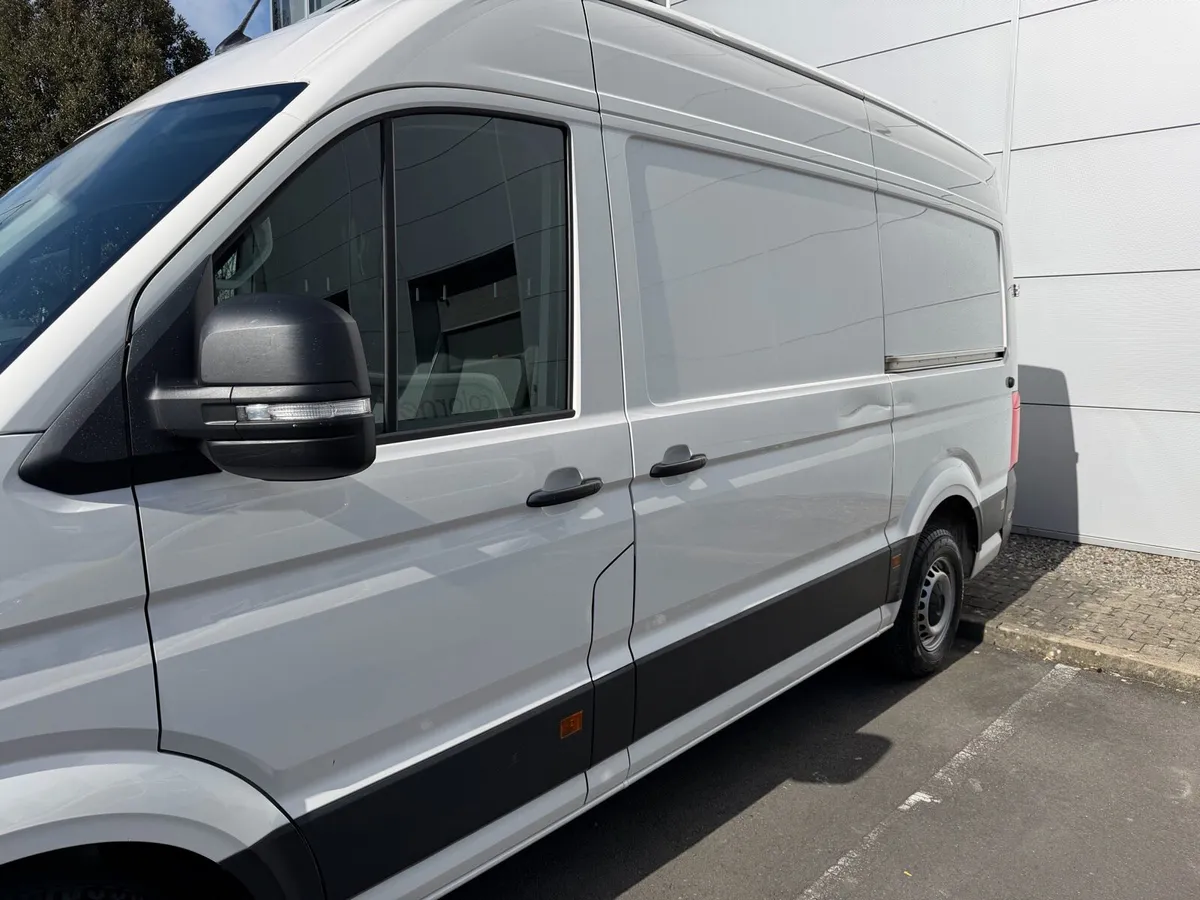 VW Crafter MWB Trendline 191 - Image 3