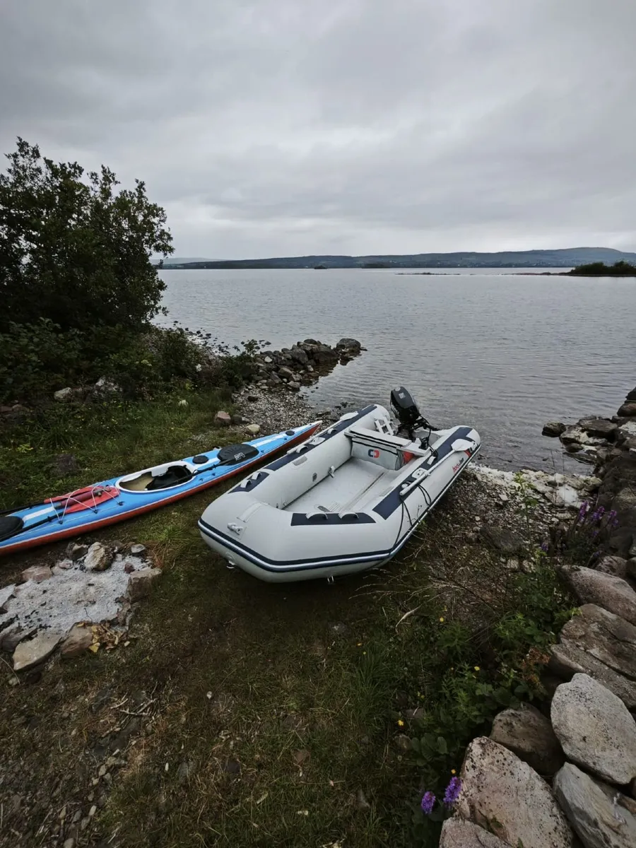 Honda Honwave T38IE Inflatable Boat - Image 1