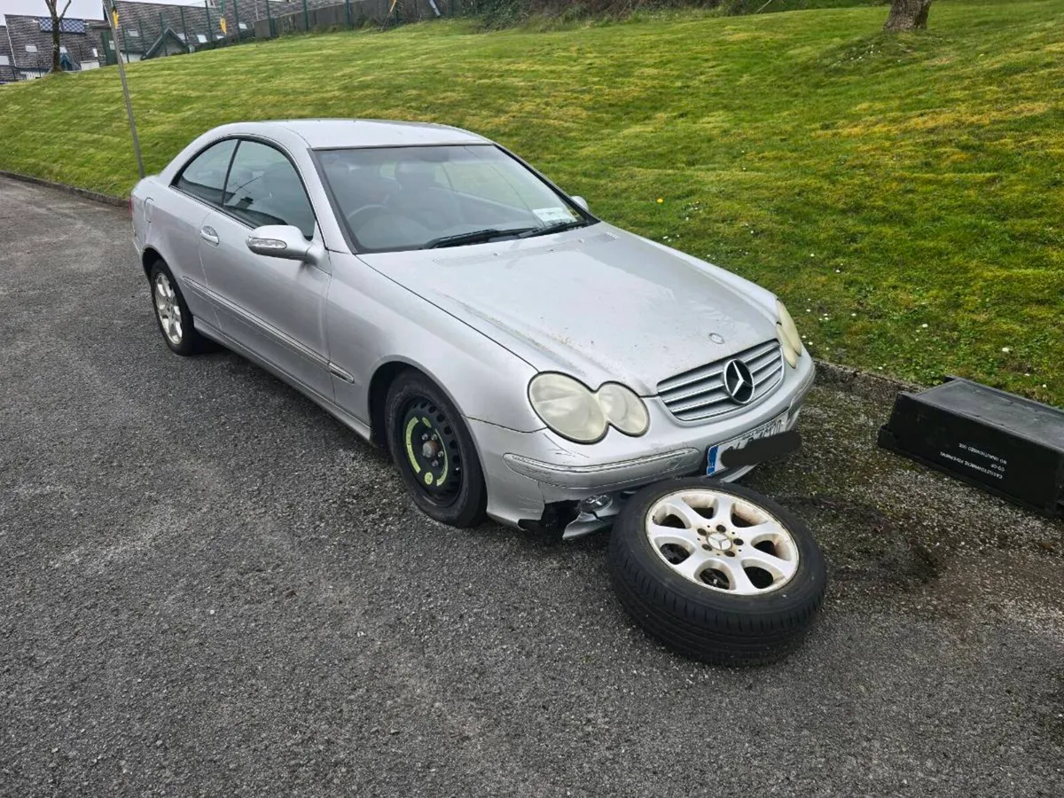 Mercedes CLK 200 - Image 1