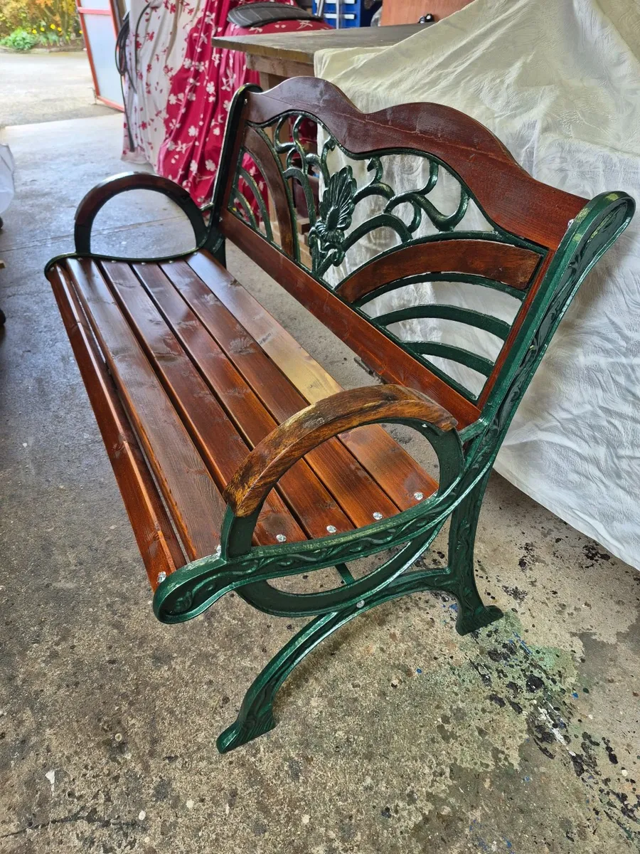Cast iron Garden bench - Image 1
