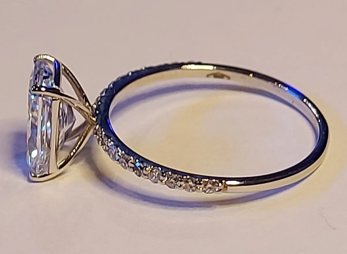 14k Gold ring with 2.09 ct Lab-Grown Diamonds IGI - Image 3