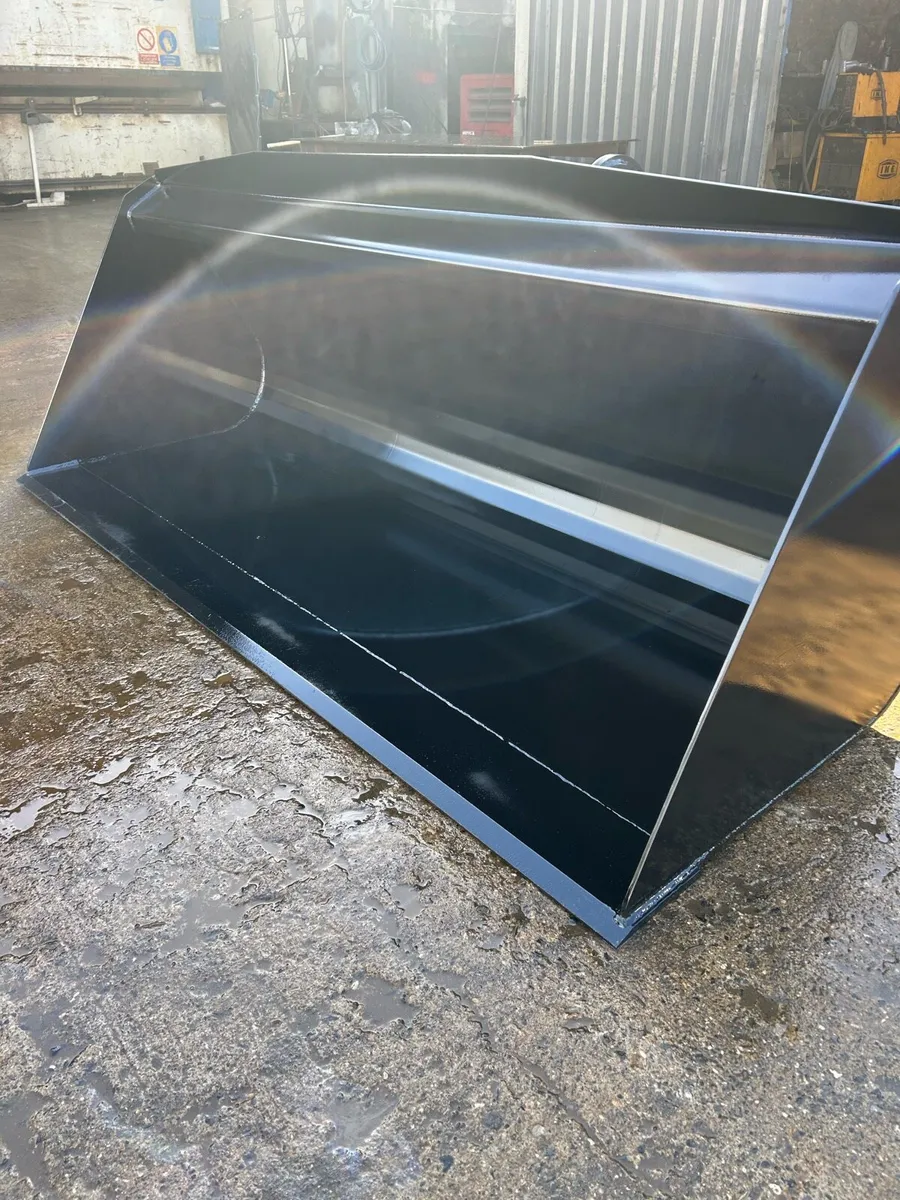 Telehandler buckets - Image 3