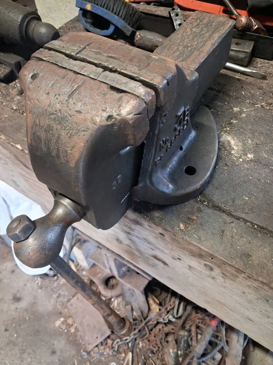 Record Vice - Image 3