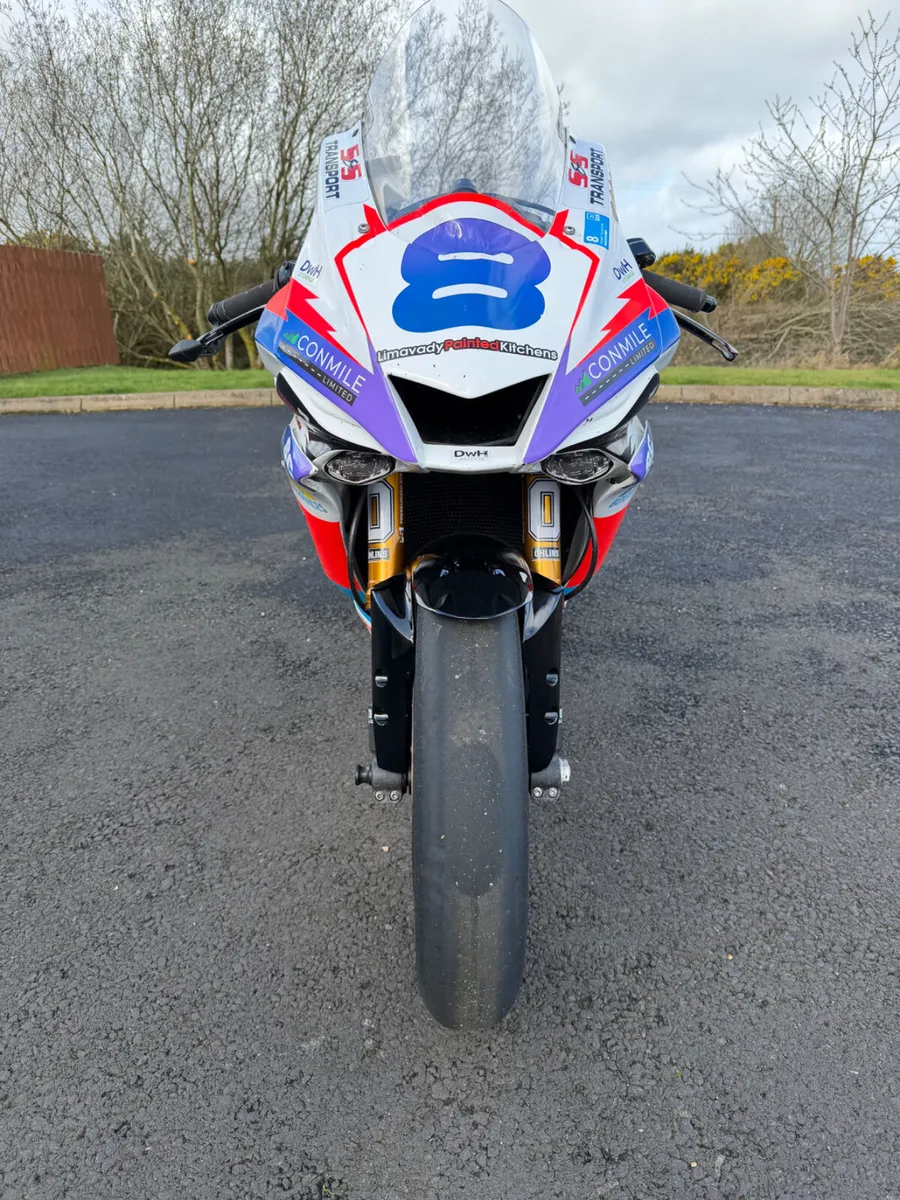 Yamaha R6 race bike - Image 3