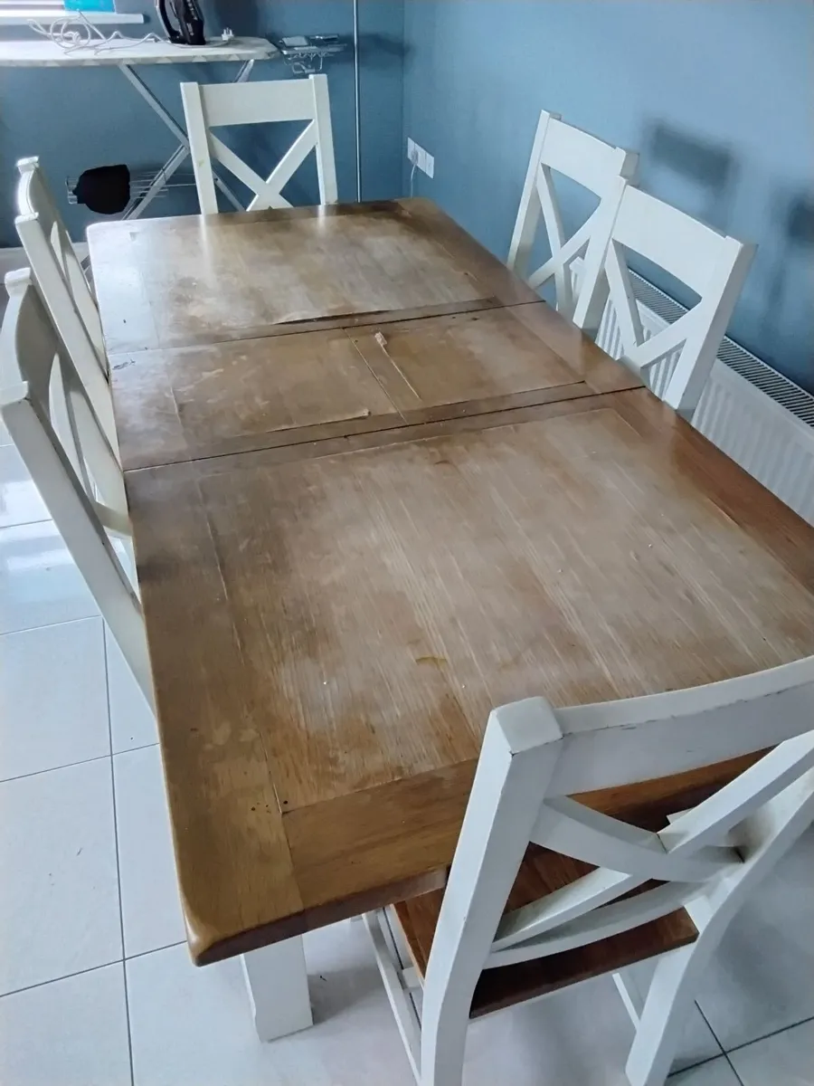 Kitchen table & chairs - Image 2