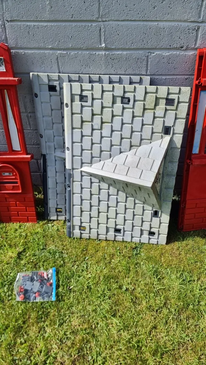 Plastic playhoyse little tikes - Image 3