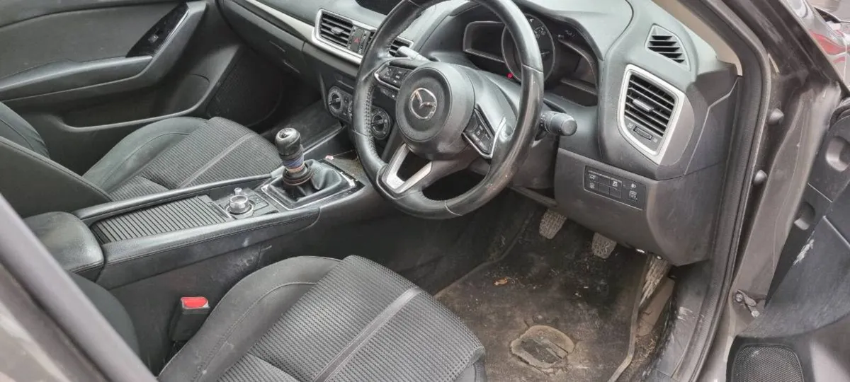 Mazda 3 1.5 dsl , nct 02/27 - Image 3