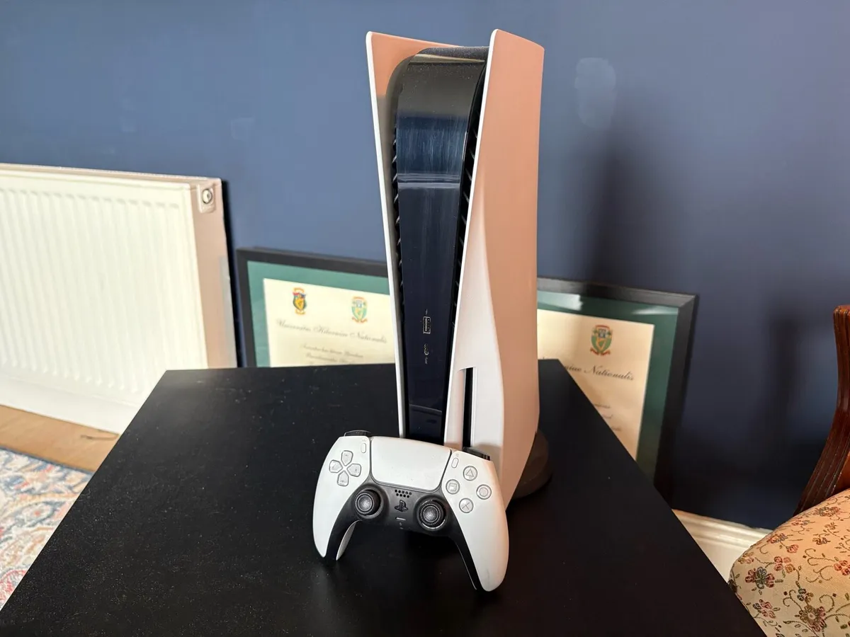 Playstation 5 Console Disc Ed, 825GB, White, Boxed - Image 1