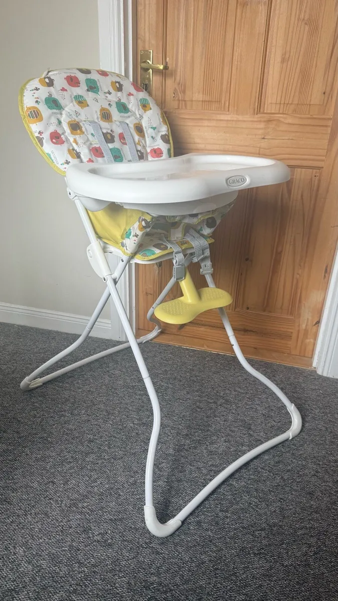Graco Snack N Stow Highchair