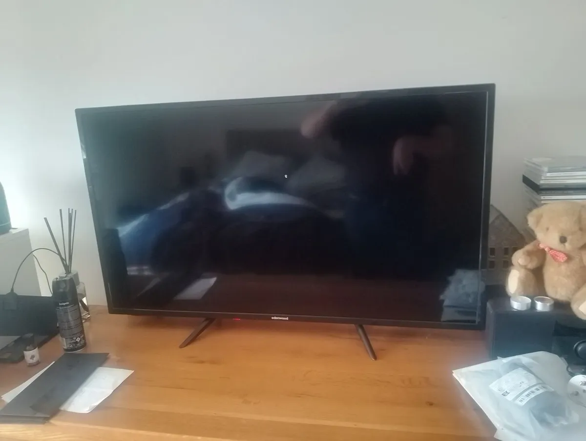 40 inch HD tv - Image 2