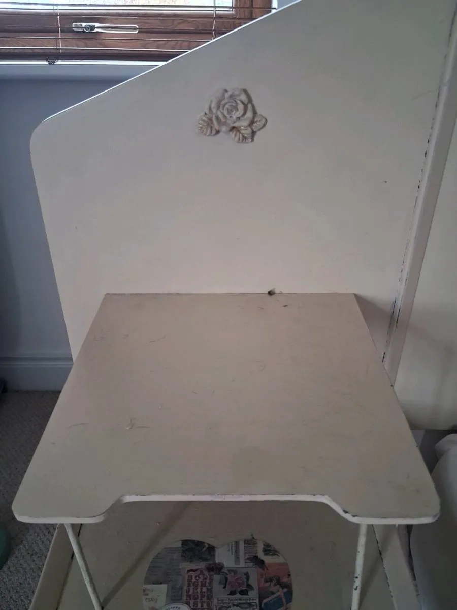 Vintage headboard - Image 3